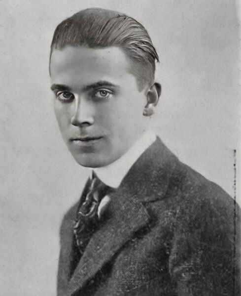 File:Howard Irving Young.jpg
