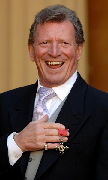File:Johnny Briggs (actor).jpg