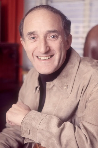 File:Ron Moody.webp