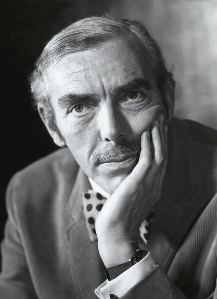 File:Frank Muir.jpg