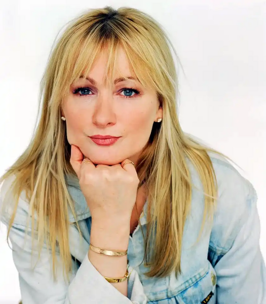 File:Caroline Aherne.webp