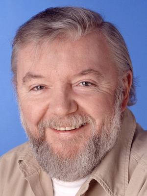Tony Haygarth photo portrait.webp