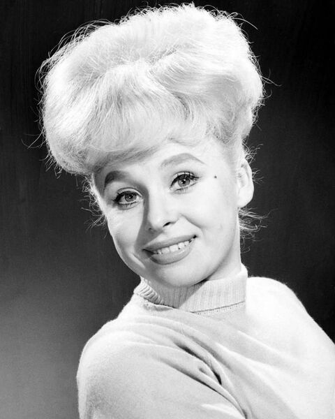 File:Barbara Windsor B&W.jpg