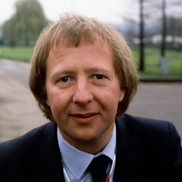 File:Tim Brooke-Taylor (NYT).jpg
