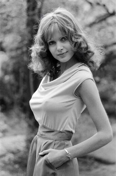 File:Madeline Smith.jpg