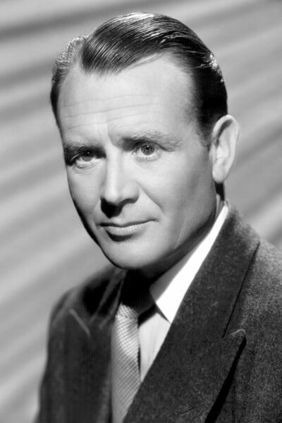 File:John Mills.jpg