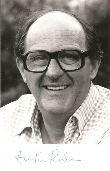 File:Anton Rodgers promo.jpg