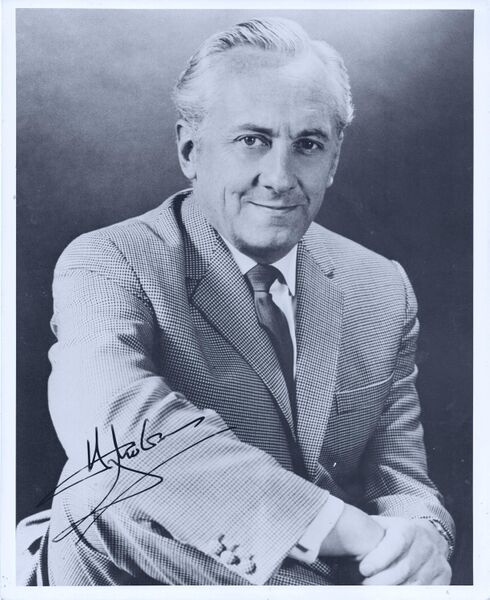 File:Hughie Green.jpg